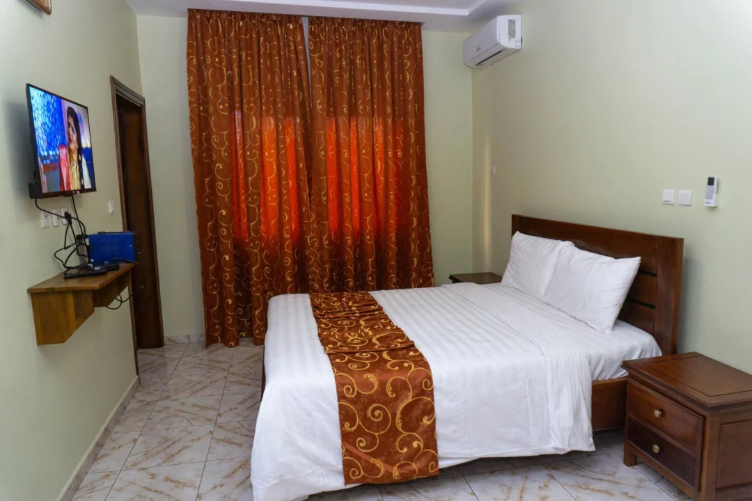 Chambre — Yaoundé – Camp Tunisien, Ahala — photo 1